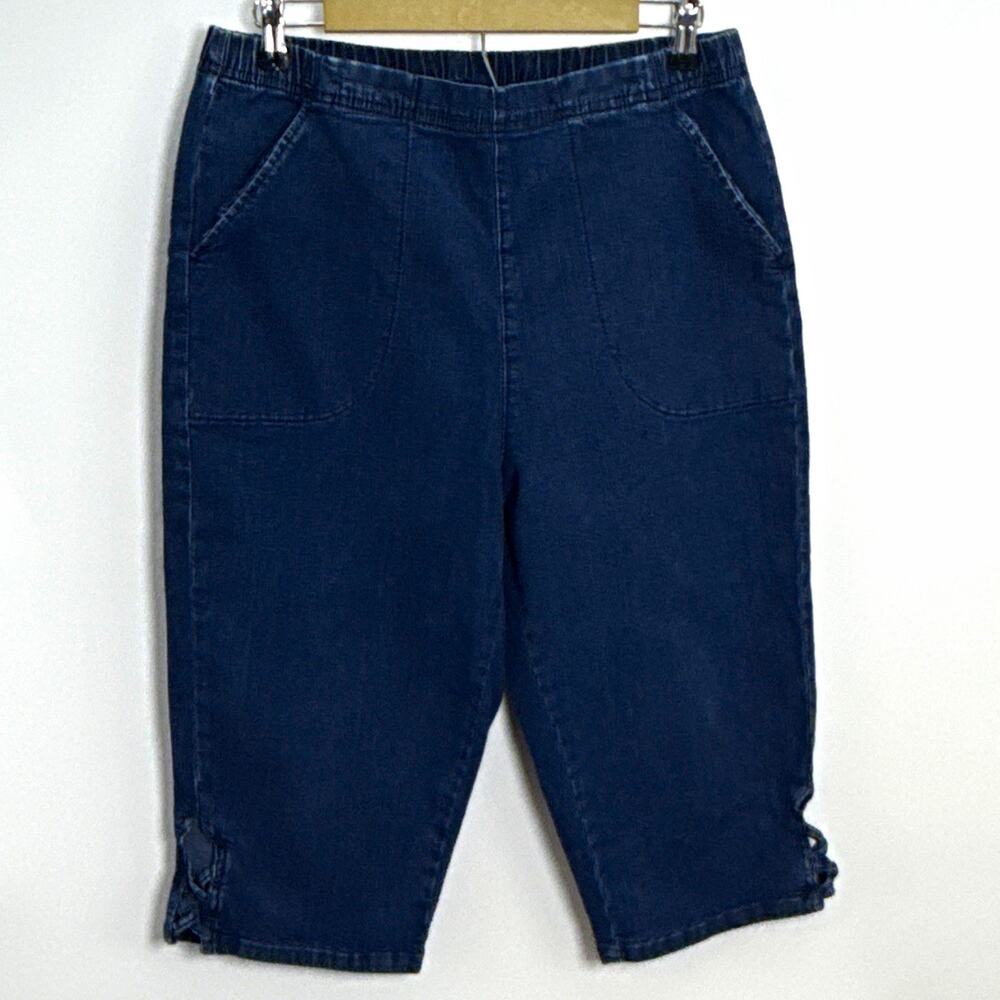 Croft & Barrow Women’s L Blue Denim Capri Pull On Elastic Waist Pockets Stretch